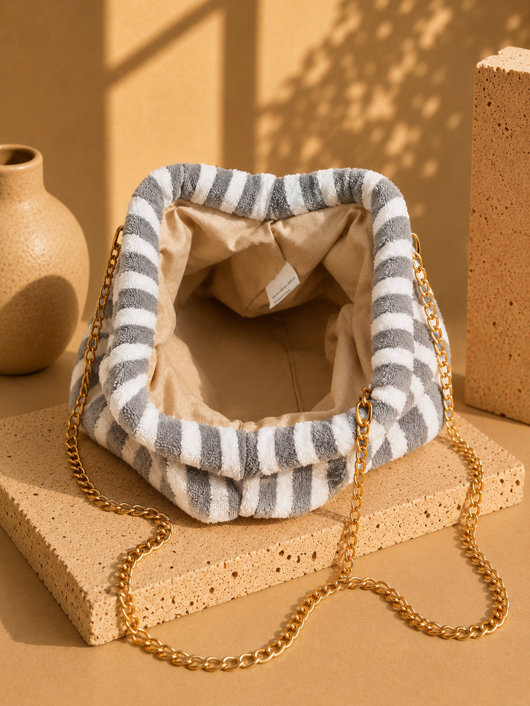 Sac demi-lune Zoé – Gris rayé